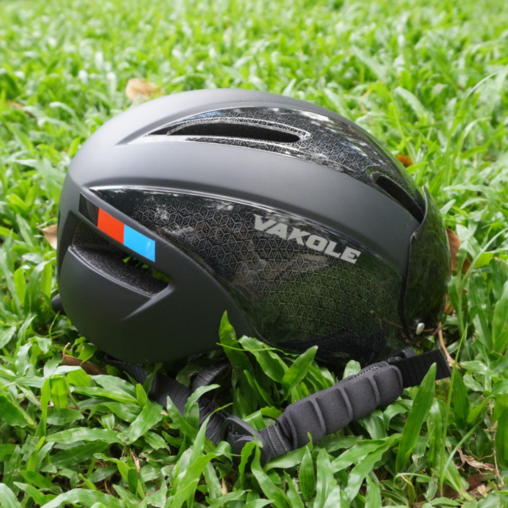 Vakole Integrally Molded Bicycle Helmet with Magnetic Goggles